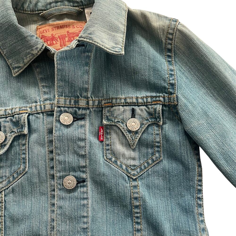 Vintage Levi’s 2004 Women’s 100% Cotton Jean Jacket SZ SM Type 1 Blue Fade - Picture 9 of 15